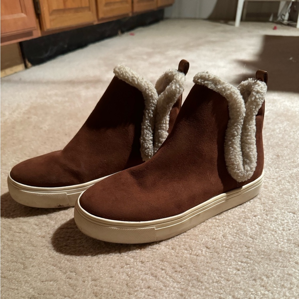 Lexie and Abbie Sherpa Booties